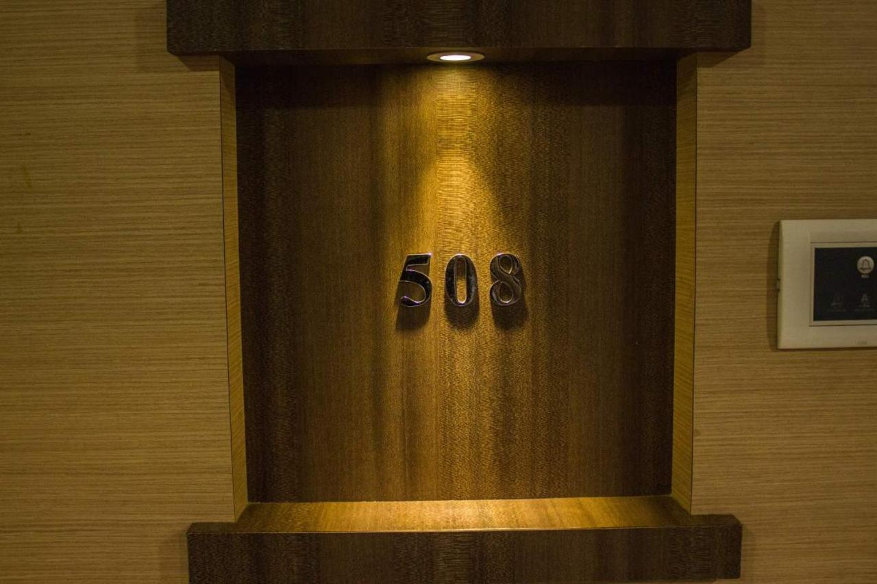 Hotel Corporate Navi Mumbai Bagian luar foto
